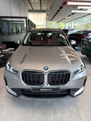 BMW X1 2.0 16V TURBO GASOLINA SDRIVE20I GP STEPTRONIC BMW X1 2.0 16V TURBO GASOLINA SDRIVE20I GP STEPTRONIC